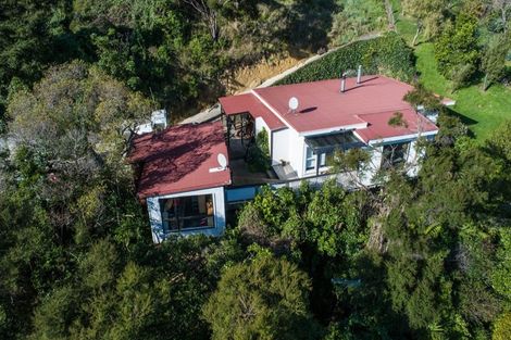 Photo of property in 13 Arthur Crescent, Waikawa, Picton, 7220