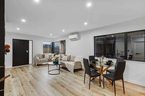 Photo of property in 56c Donovan Avenue, Massey, Auckland, 0614