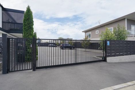 Photo of property in 4/275 Kilmore Street, Christchurch Central, Christchurch, 8011