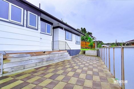 Photo of property in 16 Puketitiro Street, Glen Eden, Auckland, 0602