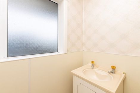 Photo of property in 406 Main North Road, Redwood, Christchurch, 8051