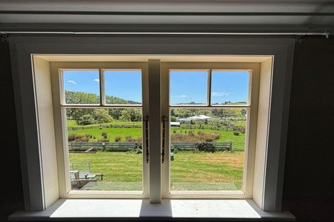 Photo of property in 54 Whakapirau Road, Maungaturoto, 0583