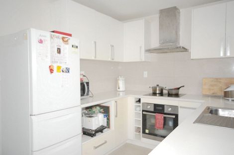 Photo of property in 2/28 Priestley Drive, Bucklands Beach, Auckland, 2014