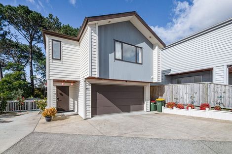 Photo of property in 73a Granville Drive, Massey, Auckland, 0614