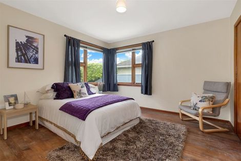 Photo of property in 8 Manor Place, Bryndwr, Christchurch, 8053