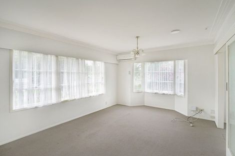 Photo of property in 1/2 Onslow Road, Papakura, 2110