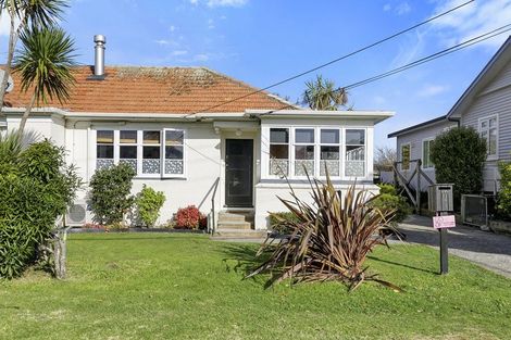 Photo of property in 17 Kingston Street, Boulcott, Lower Hutt, 5011