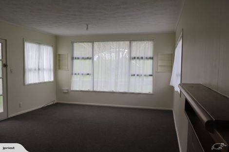 Photo of property in 14 Savoy Road, Glen Eden, Auckland, 0602