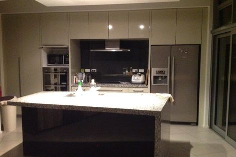 Photo of property in 71 Tamworth Crescent, Newlands, Wellington, 6037