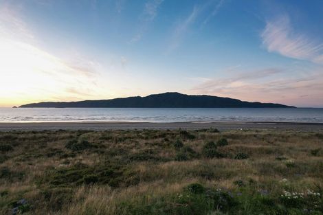 Photo of property in 99b Manly Street, Paraparaumu Beach, Paraparaumu, 5032