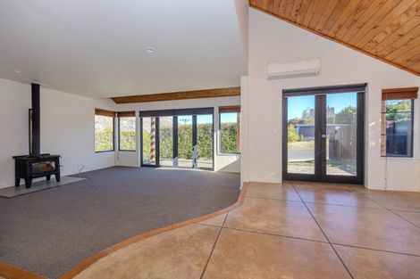 Photo of property in 137 Plantation Road, Wanaka, 9305