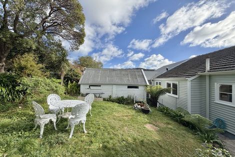 Photo of property in 14 Warwick Street, Wilton, Wellington, 6012