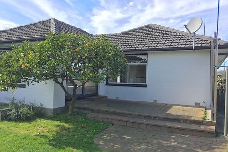 Photo of property in 4 Oriana Crescent, Hornby, Christchurch, 8042