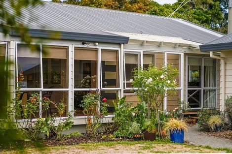 Photo of property in 77 Lupin Road, Otaki, 5512