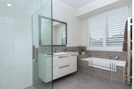 Photo of property in 3 Pohutukawa Parade, Riverhead, 0820