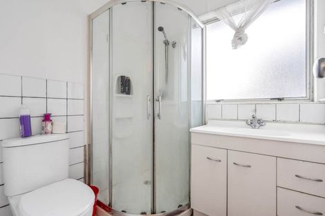 Photo of property in 16 Garus Avenue, Mangere East, Auckland, 2024