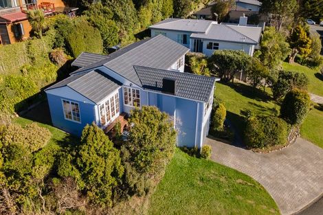 Photo of property in 10 Chorley Grove, Churton Park, Wellington, 6037