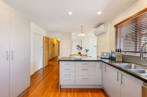 Photo of property in 15 Fraser Road, Papatoetoe, Auckland, 2025