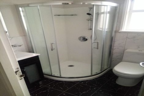 Photo of property in 42 Great South Road, Papatoetoe, Auckland, 2025
