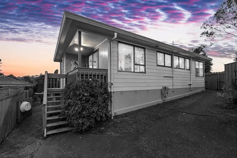 Photo of property in 239 Waitemata Drive, Ranui, Auckland, 0612