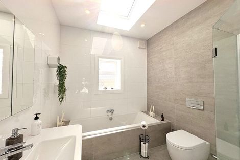 Photo of property in 55 Rakau Road, Hataitai, Wellington, 6021