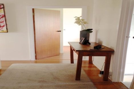 Photo of property in 138 Mokoia Road, Chatswood, Auckland, 0626