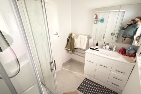 Photo of property in 81 Kenmore Street, Newlands, Wellington, 6037
