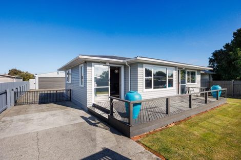 Photo of property in 40 Sutherland Crescent, Westbrook, Palmerston North, 4412