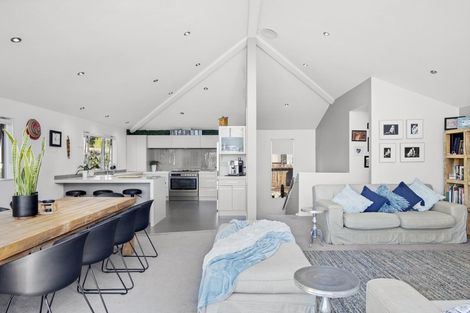 Photo of property in 75 Kitchener Road, Pukekohe, 2120