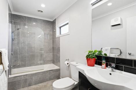 Photo of property in 60 Stan Heather Drive, Glenview, Hamilton, 3206