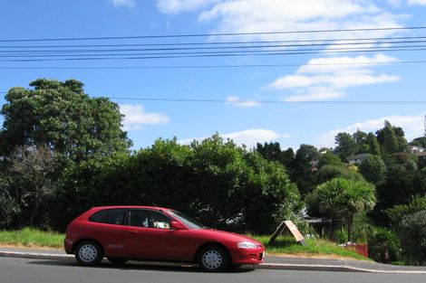 Photo of property in 2/113 Eskdale Road, Birkdale, Auckland, 0626