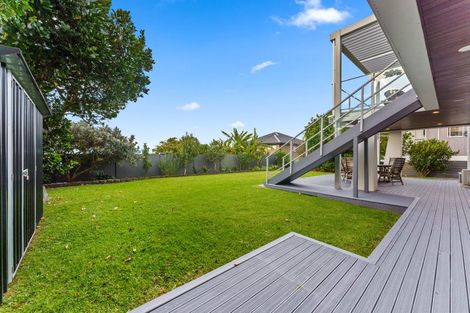 Photo of property in 5b Rahopara Street, Castor Bay, Auckland, 0620