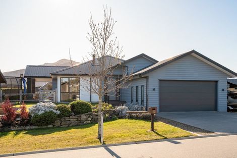 Photo of property in 59 Minaret Ridge, Wanaka, 9305