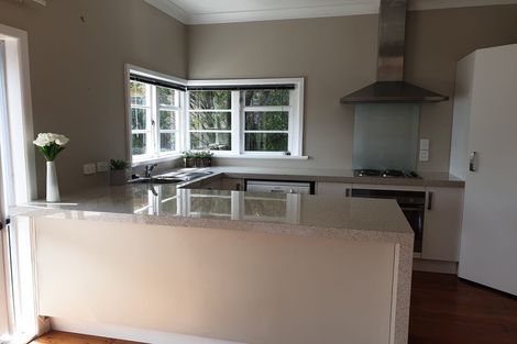 Photo of property in 15 Saint Ronans Avenue, Waterloo, Lower Hutt, 5011