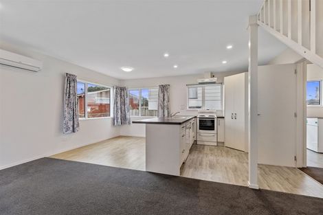 Photo of property in 5 Te Maunga Lane, Mount Maunganui, 3116