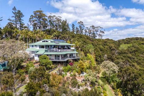 Photo of property in 104 Te Wahapu Road, Russell, 0272
