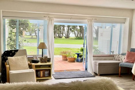 Photo of property in Oceanside Apartments, 2/453 Hibiscus Coast Highway, Orewa, 0931