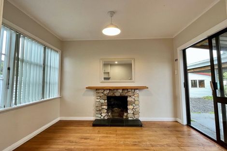 Photo of property in 2 Giesen Road, Feilding, 4702