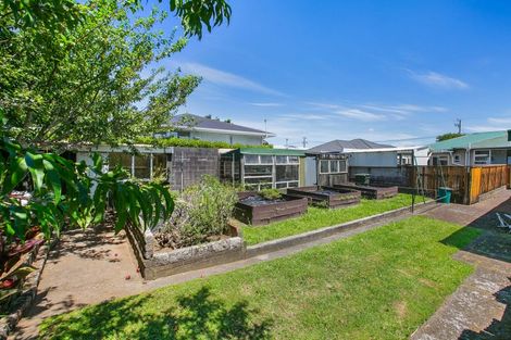 Photo of property in 47 Davies Road, Hurdon, New Plymouth, 4310