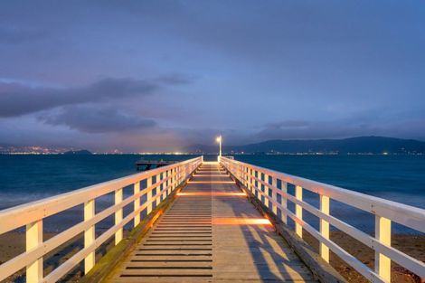 Photo of property in 23 Ferry Street, Seatoun, Wellington, 6022