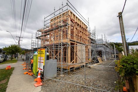 Photo of property in 215 Stokes Valley Road, Stokes Valley, Lower Hutt, 5019