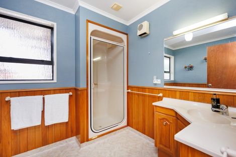 Photo of property in 4 Tudor Grove, Feilding, 4702