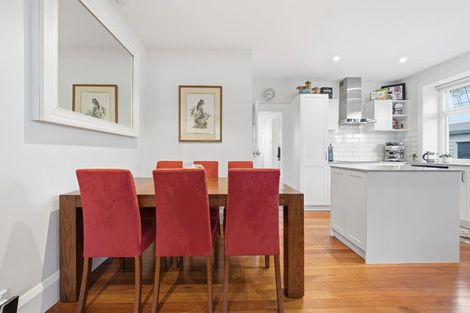 Photo of property in 127 Weston Road, St Albans, Christchurch, 8052