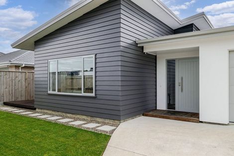 Photo of property in 58 Freedom Drive, Kelvin Grove, Palmerston North, 4414