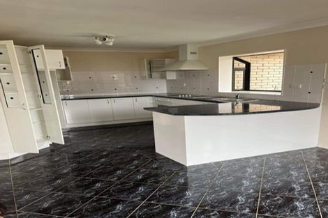 Photo of property in 5a Robertson Road, Favona, Auckland, 2024