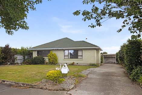 Photo of property in 7 Larch Place, Casebrook, Christchurch, 8051