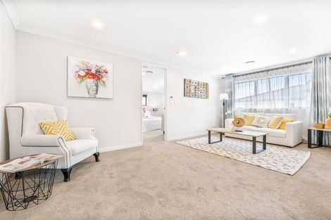 Photo of property in 27 Casheltown Way, Flat Bush, Auckland, 2019