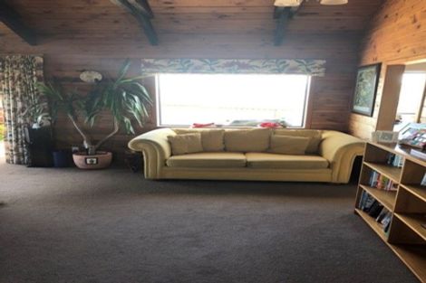 Photo of property in 21 The Bollard, Whitby, Porirua, 5024