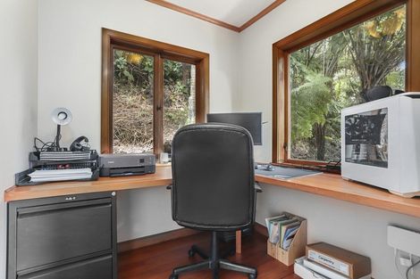 Photo of property in 27 Scenic Drive, Titirangi, Auckland, 0604