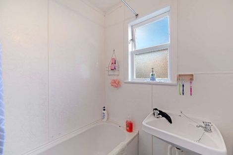 Photo of property in 96 Nuffield Avenue, Marewa, Napier, 4110
